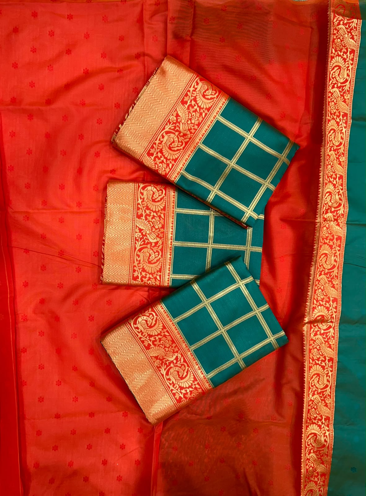 Soft Lichi Silk Saree – Elegant Jacquard Collection